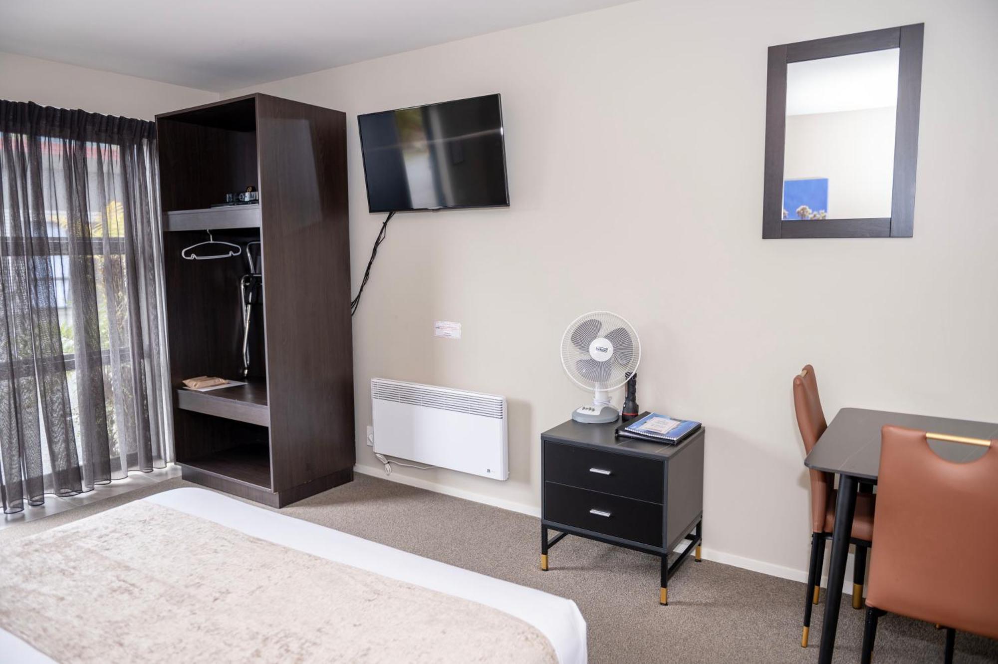 58 On Cron Motel Земля Франца-Иосифа Экстерьер фото